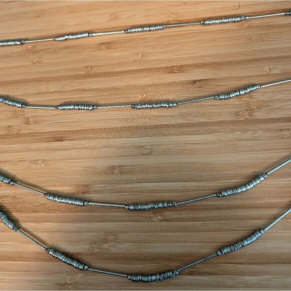 🔴 Heishi bead necklace silver toned multi strand tribal 20"-22" - Picture 3 of 8